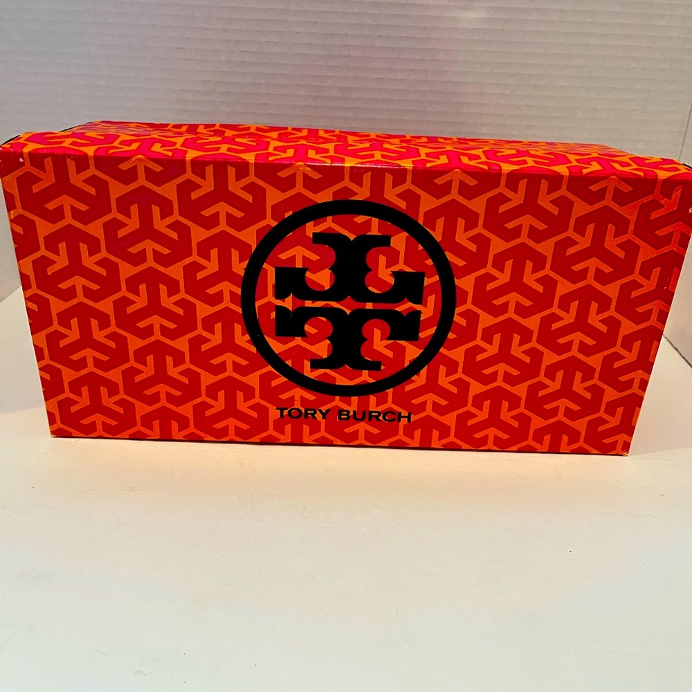 Tory Burch empty shoe box from Reva shoes size 8. Listing is for empty box only